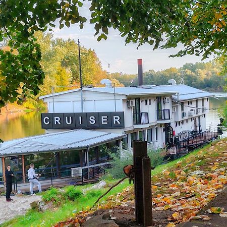 Cruiser Restoran Ćuprija Eksteriør bilde